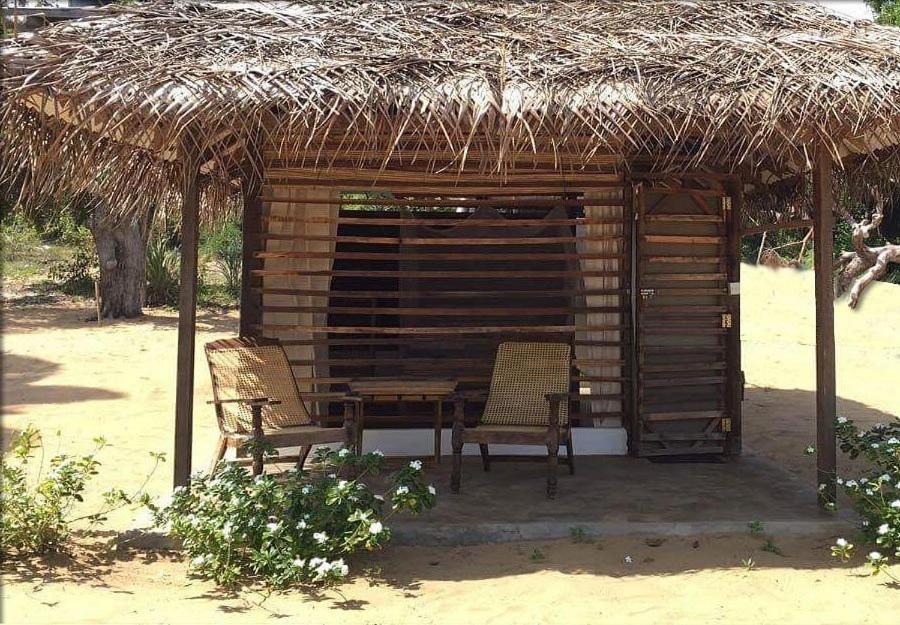 ארוגם Upali Beach Surf Resort & Cafe מראה חיצוני תמונה